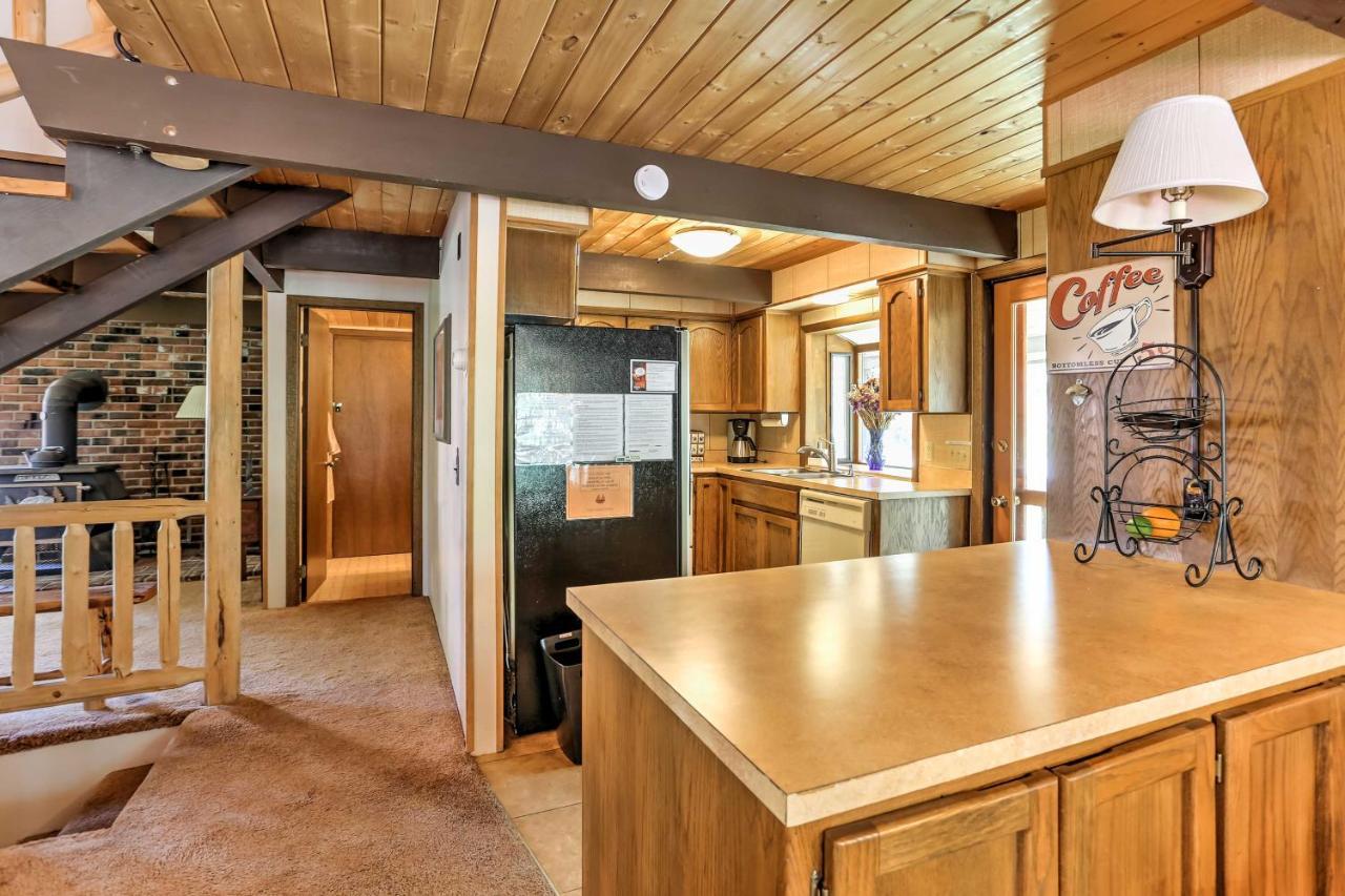 Riverside Winthrop Chalet With Hot Tub And 2 Decks! Exteriör bild